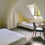 Le Cenacle Hotel 2*