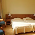 Le Cenacle Hotel
